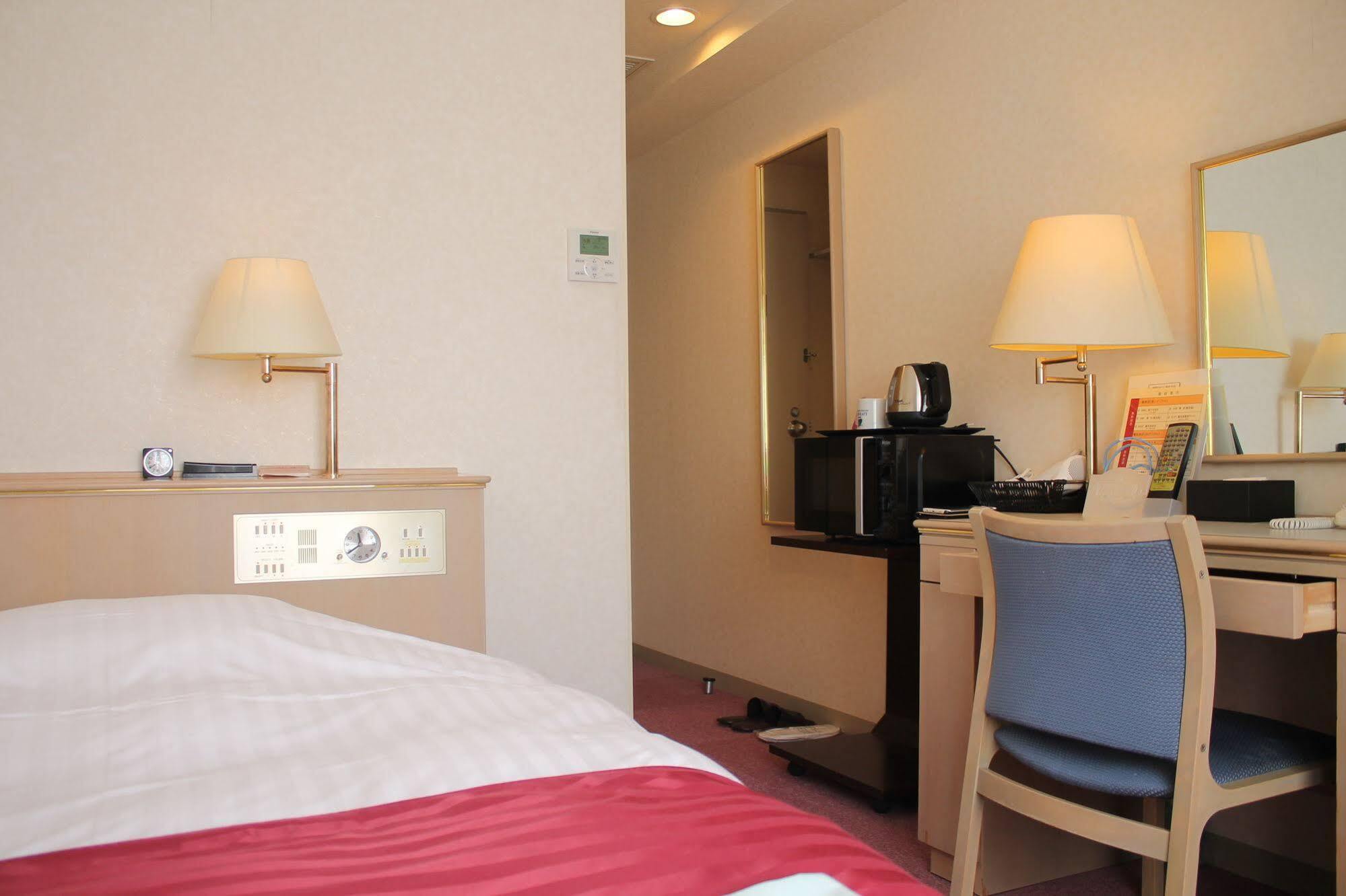 Hotel Livemax Budget Kagoshima Extérieur photo